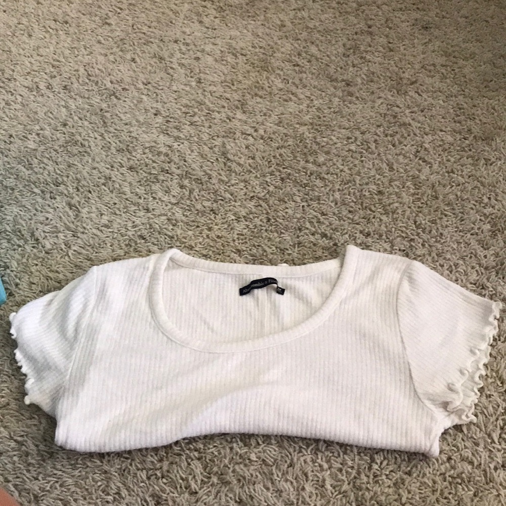 ruffle t-shirt - Picture 2 of 3